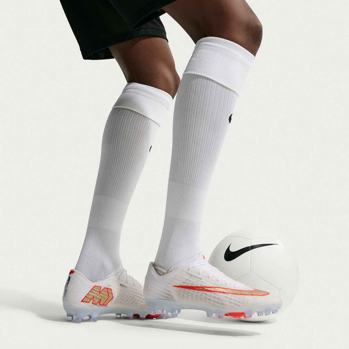 Nike Mercurial Superfly 11 Elite Artificial-Grass Low-Top Soccer Cleats
