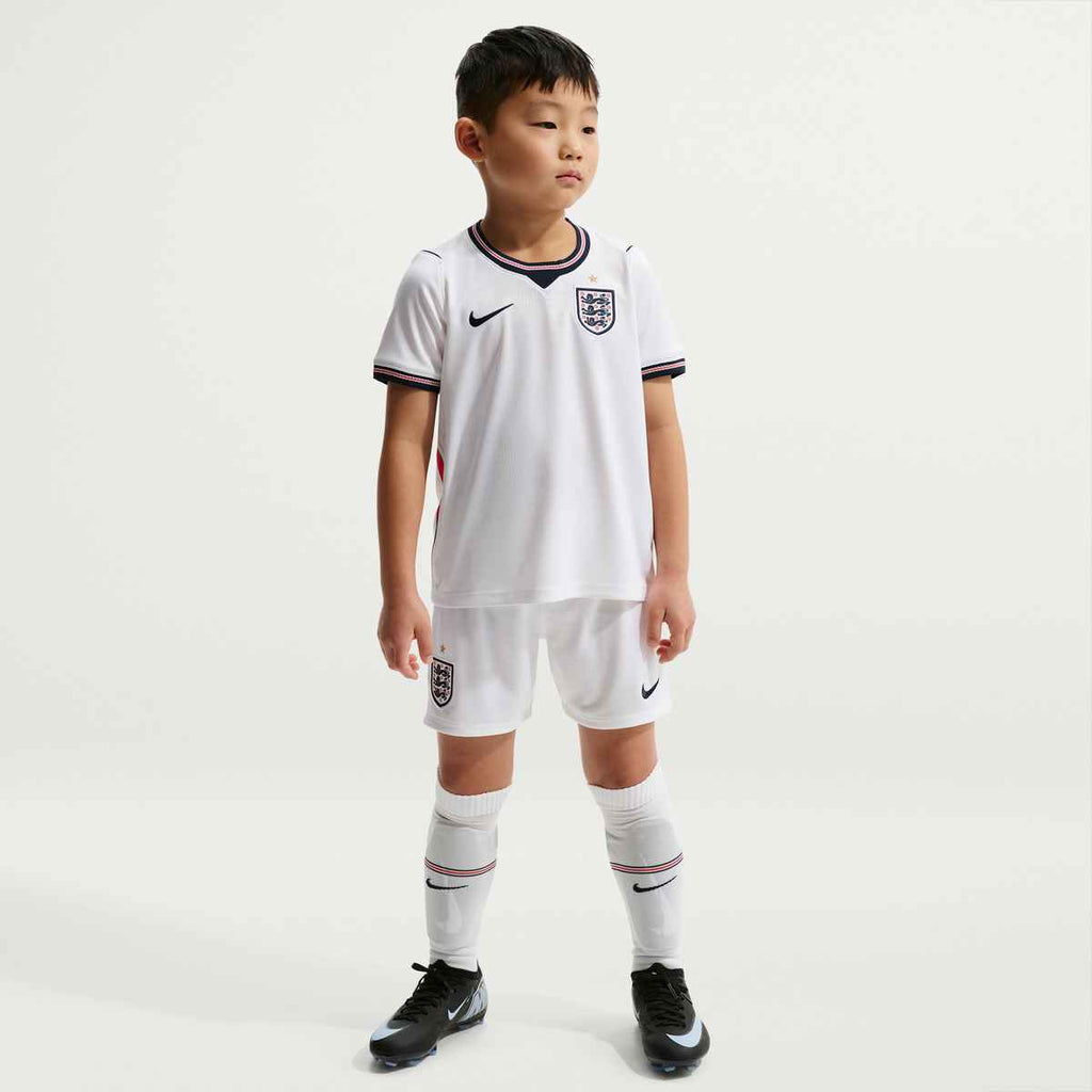 Nike England 2026 Stadium Home Younger Kids' Nike Football Replica 3-Piece Kit