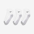 Nike Everyday Max Cushioned Training Ankle Socks (3 Pairs)