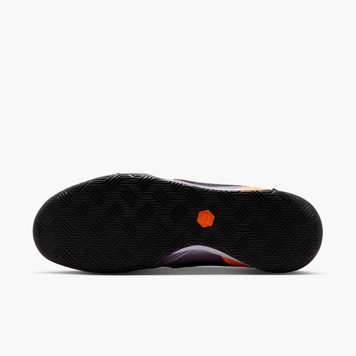 Nike Tiempo Streetgato PRM Heritage Indoor/Court Low-Top Soccer Shoes