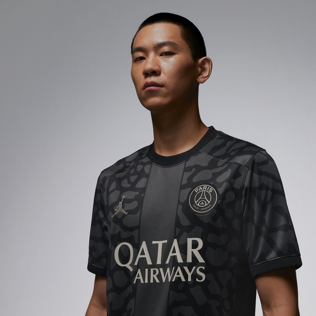 Paris Saint-Germain 2023/24 Stadium Third Men's Nike Dri-FIT Soccer Replica Jersey