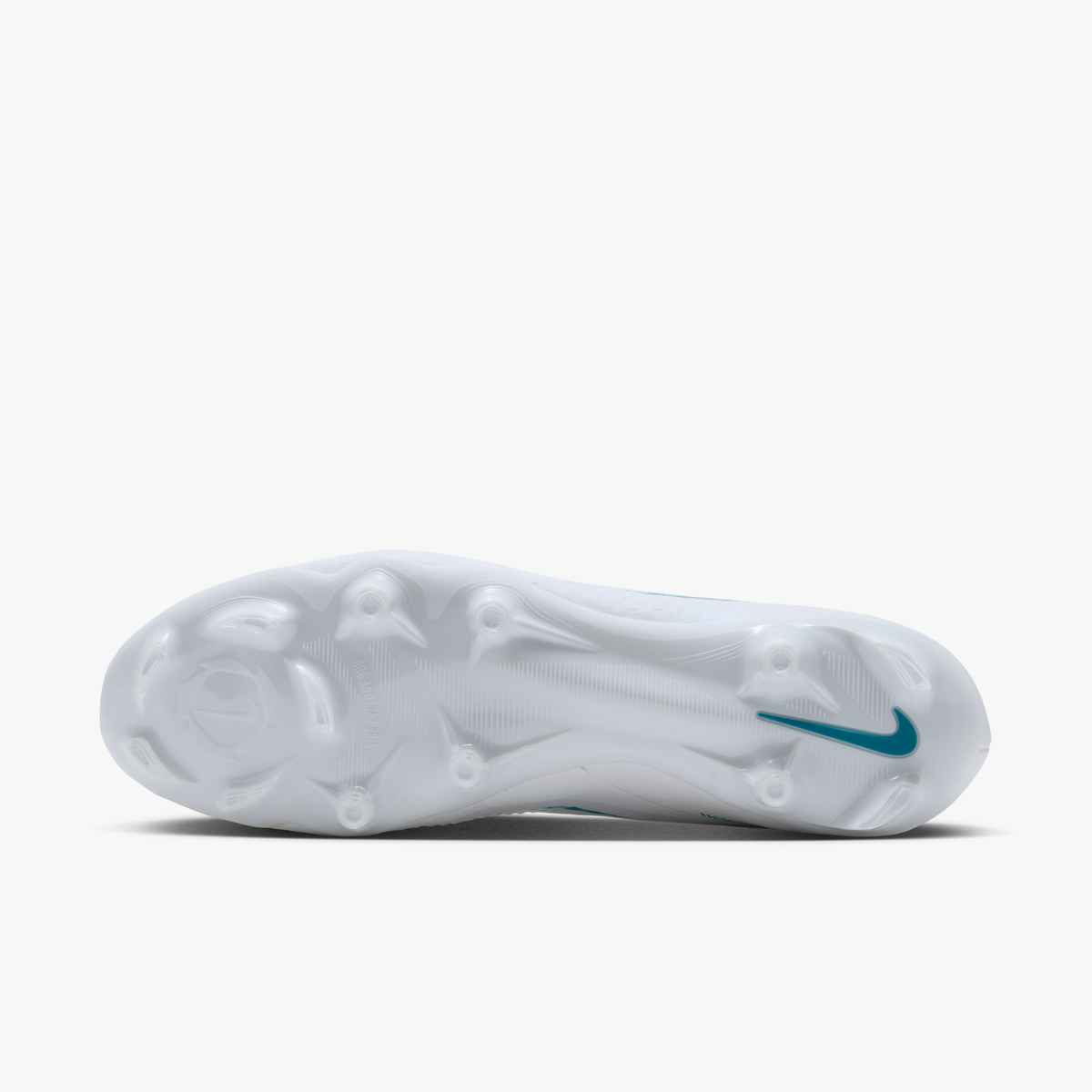 Nike Phantom 6 Low Academy Multi-Ground Soccer Cleats