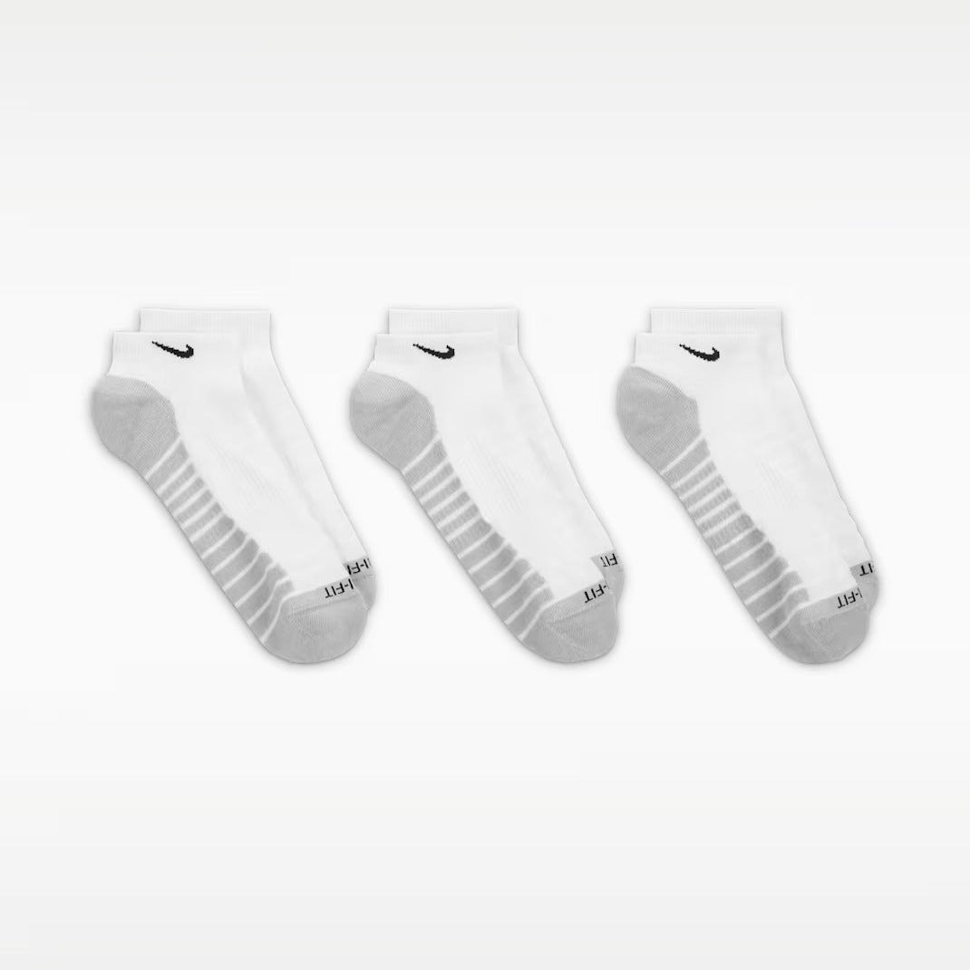 Nike Everyday Max Cushioned Training No-Show Socks (3 Pairs)