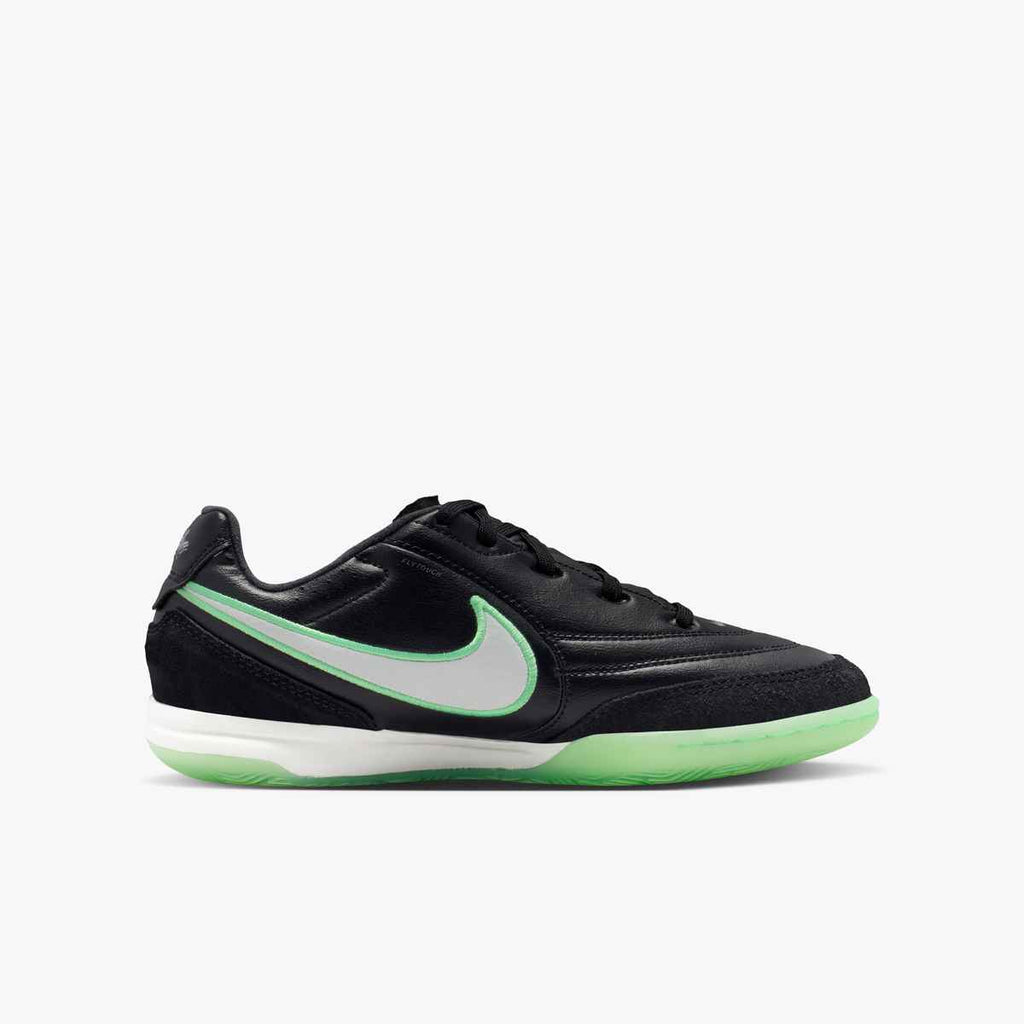 Nike Jr. Tiempo Streetgato Older Kids' Indoor Court Low-Top Soccer Shoes