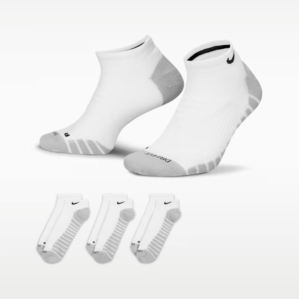 Nike Everyday Max Cushioned Training No-Show Socks (3 Pairs)