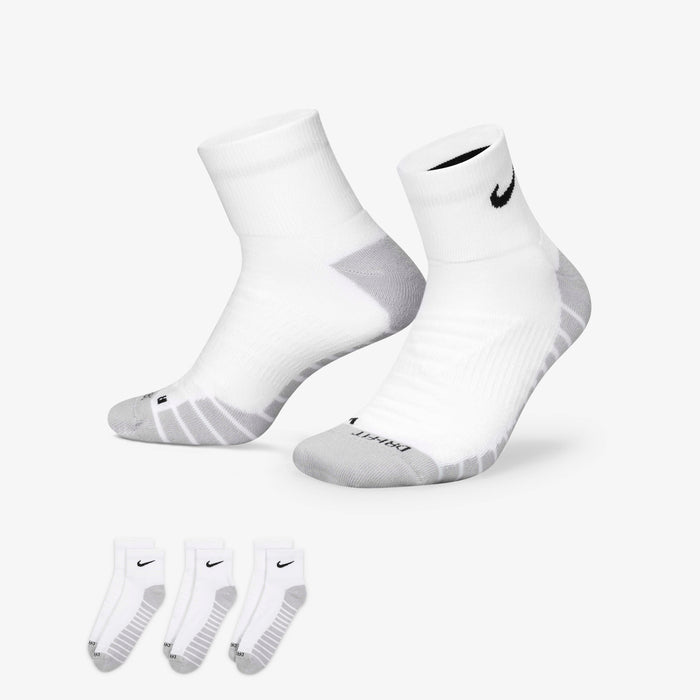 Nike Everyday Max Cushioned Training Ankle Socks (3 Pairs)