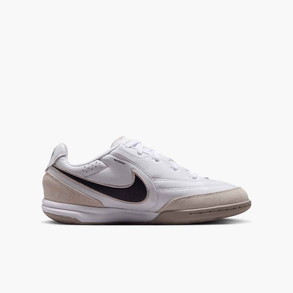 Nike Jr. Tiempo Streetgato Older Kids' Indoor Court Low-Top Soccer Shoes