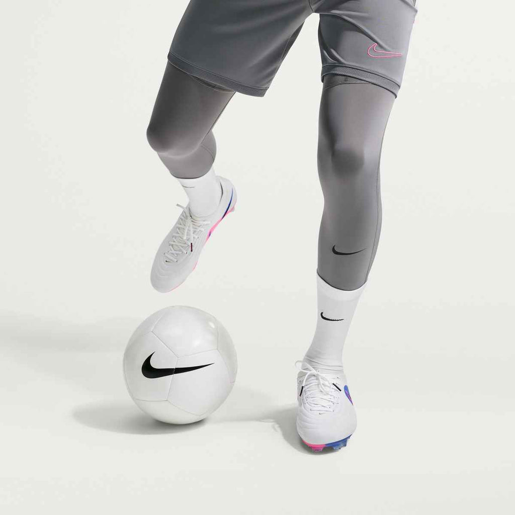 NikeGrip Vapor Strike Soccer Crew Socks