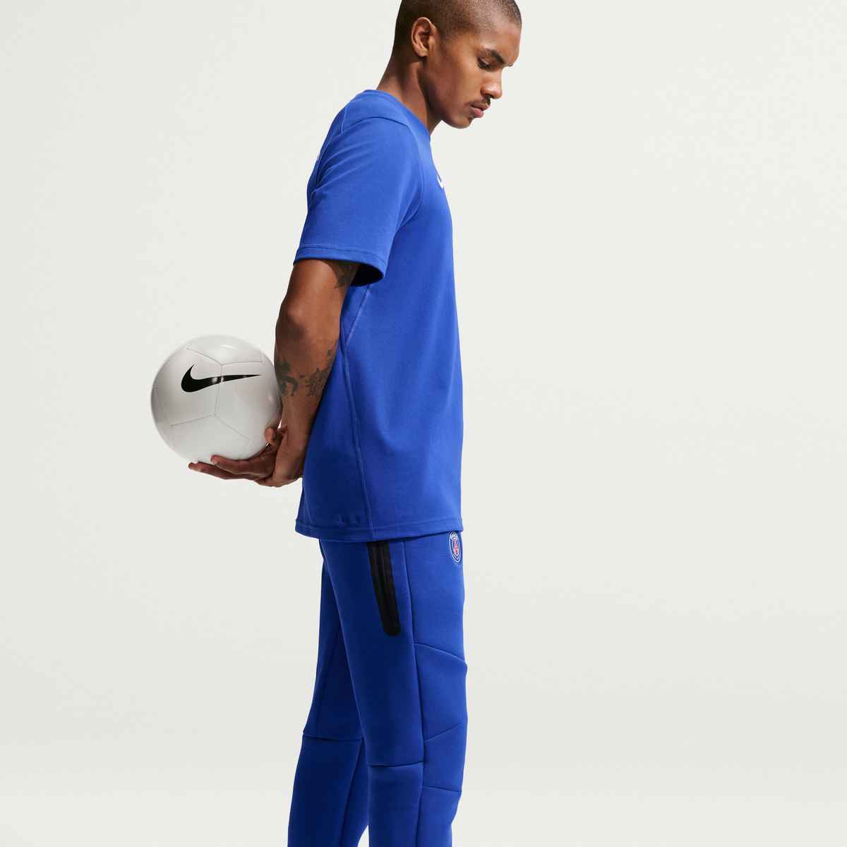 Paris Saint-Germain Tech Fleece Men's Nike Soccer Joggers