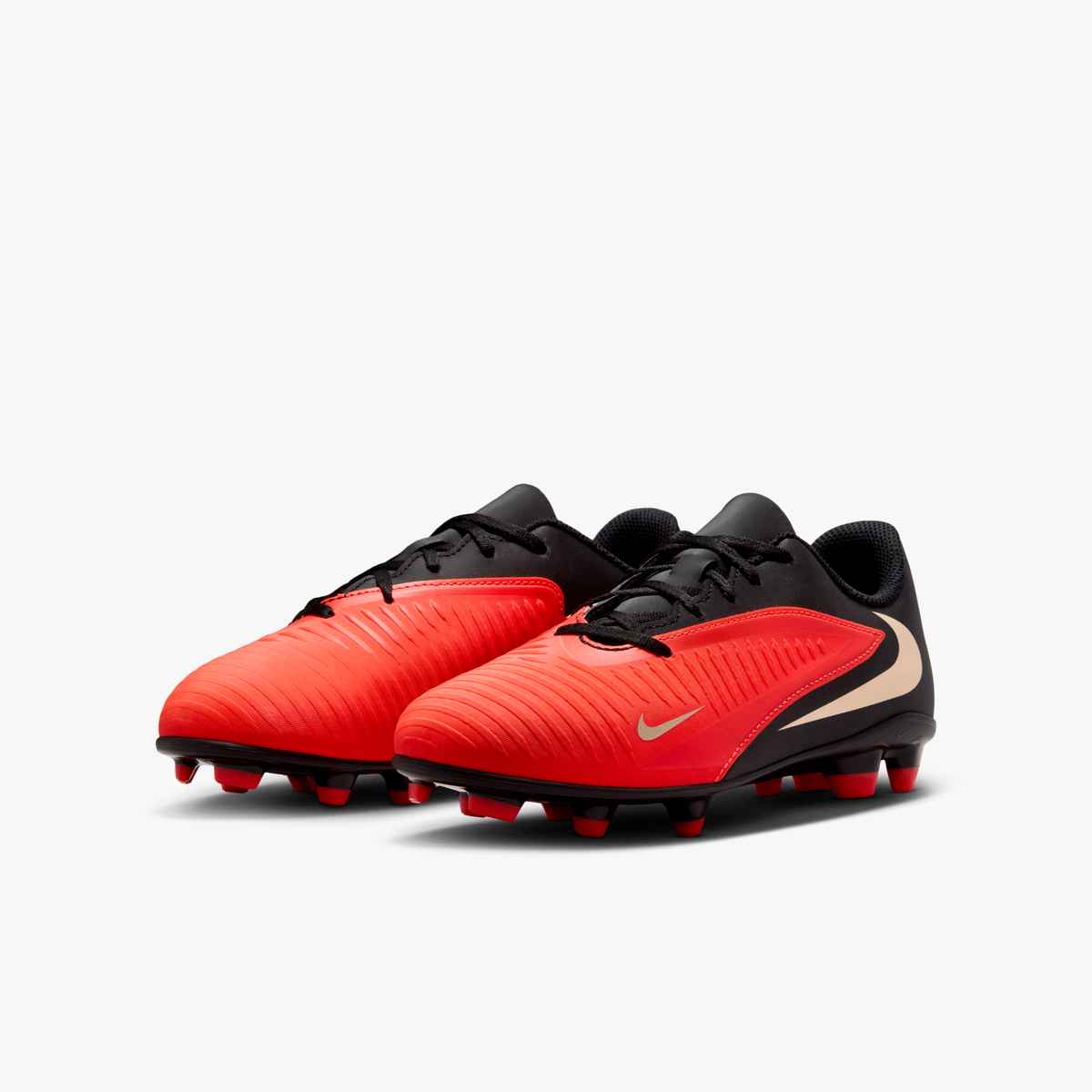 Nike Jr. Phantom 6 Low Club Big Kids' Multi-Ground Soccer Cleats