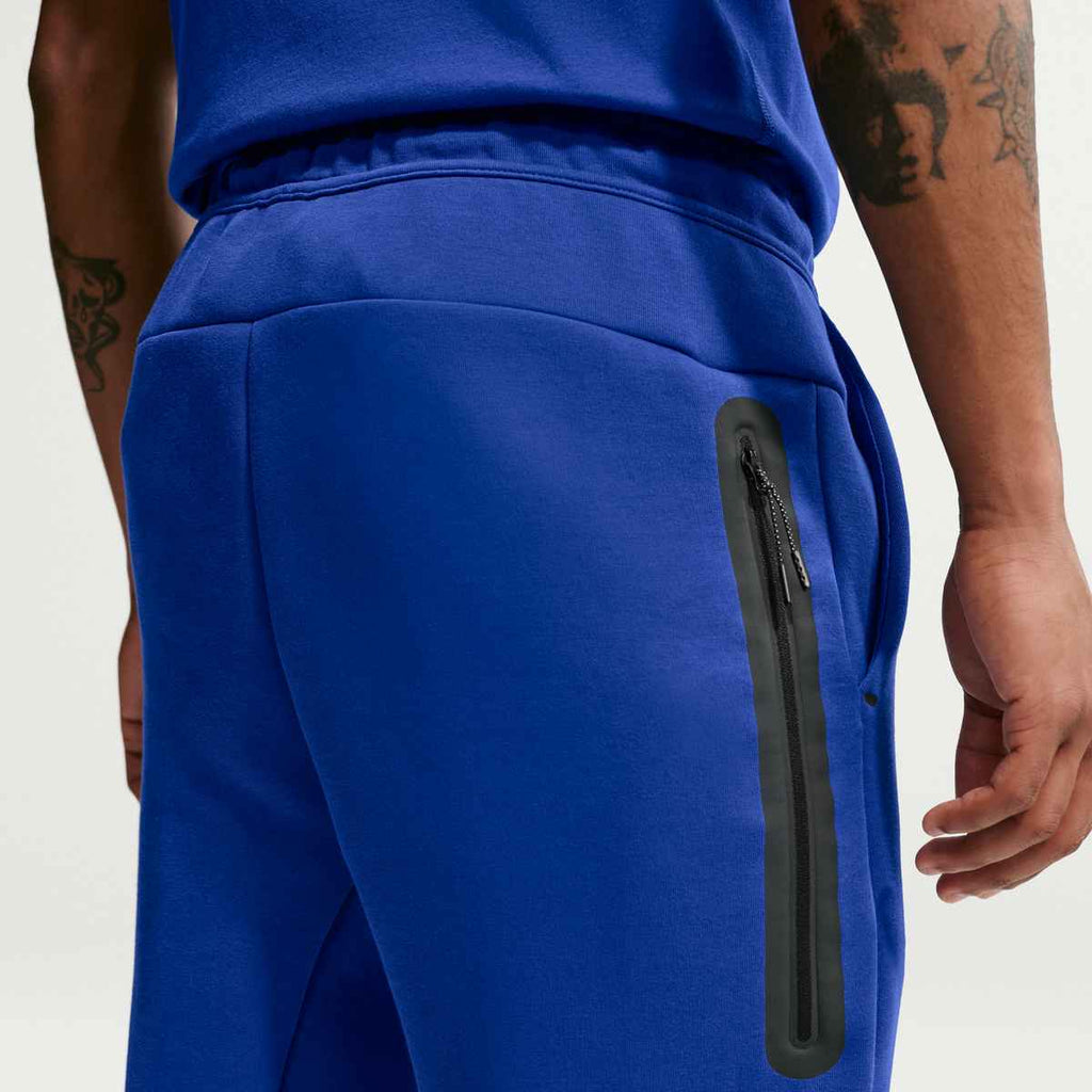 Paris Saint-Germain Tech Fleece Men's Nike Soccer Joggers