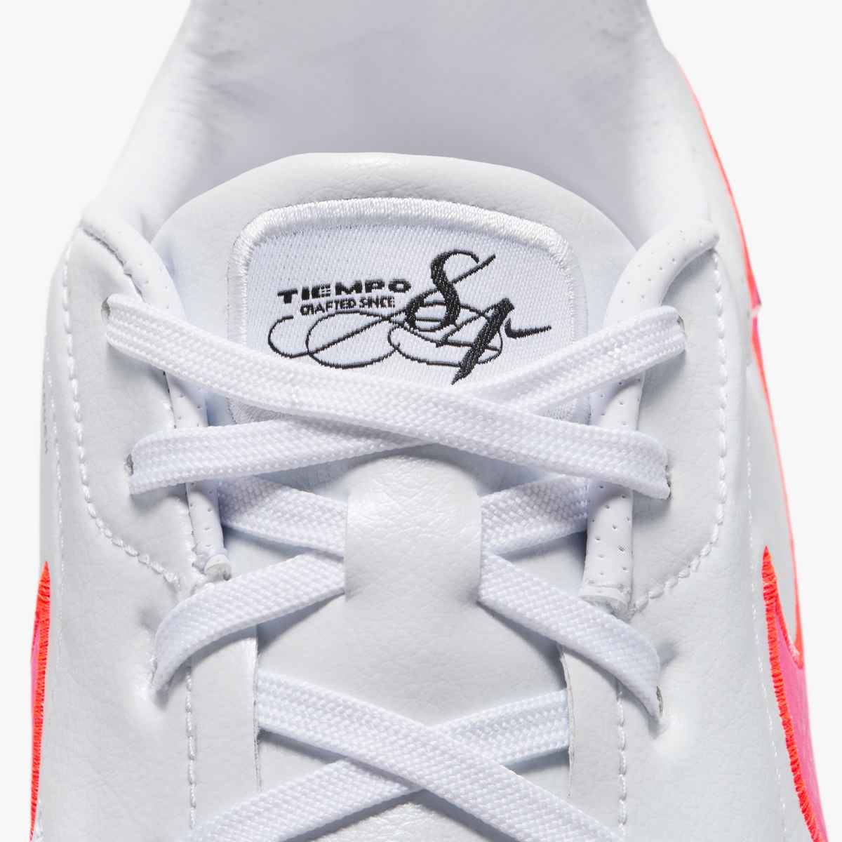 Nike Jr. Tiempo Streetgato Older Kids' Indoor Court Low-Top Soccer Shoes