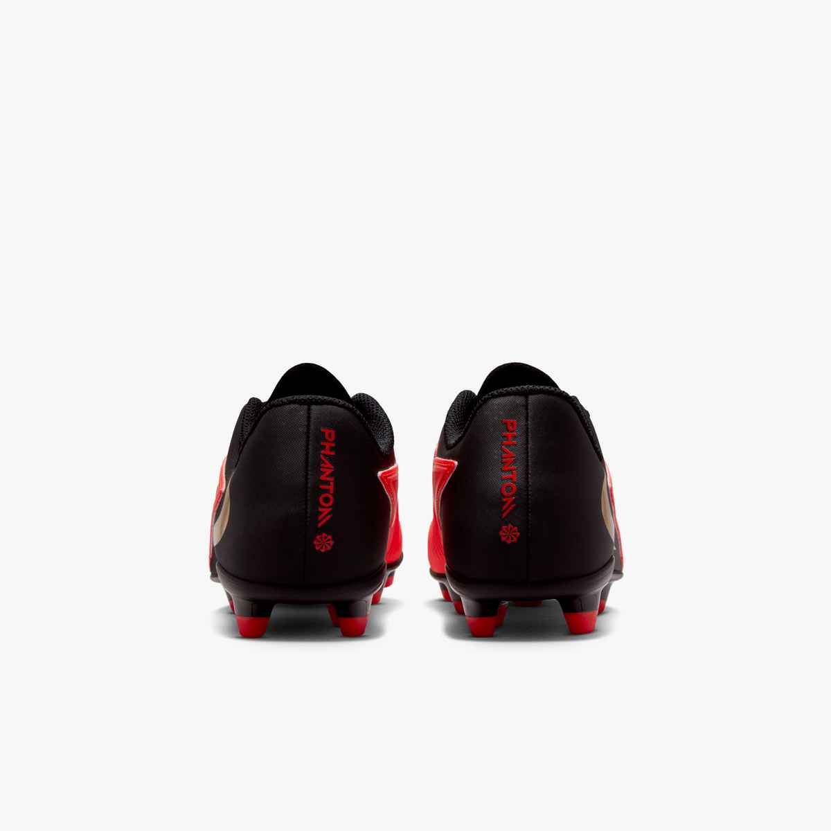 Nike Jr. Phantom 6 Low Club Big Kids' Multi-Ground Soccer Cleats