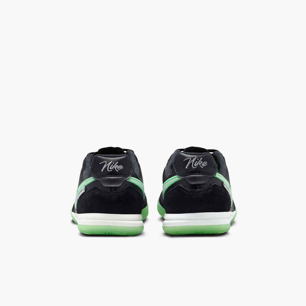 Nike Jr. Tiempo Streetgato Older Kids' Indoor Court Low-Top Soccer Shoes