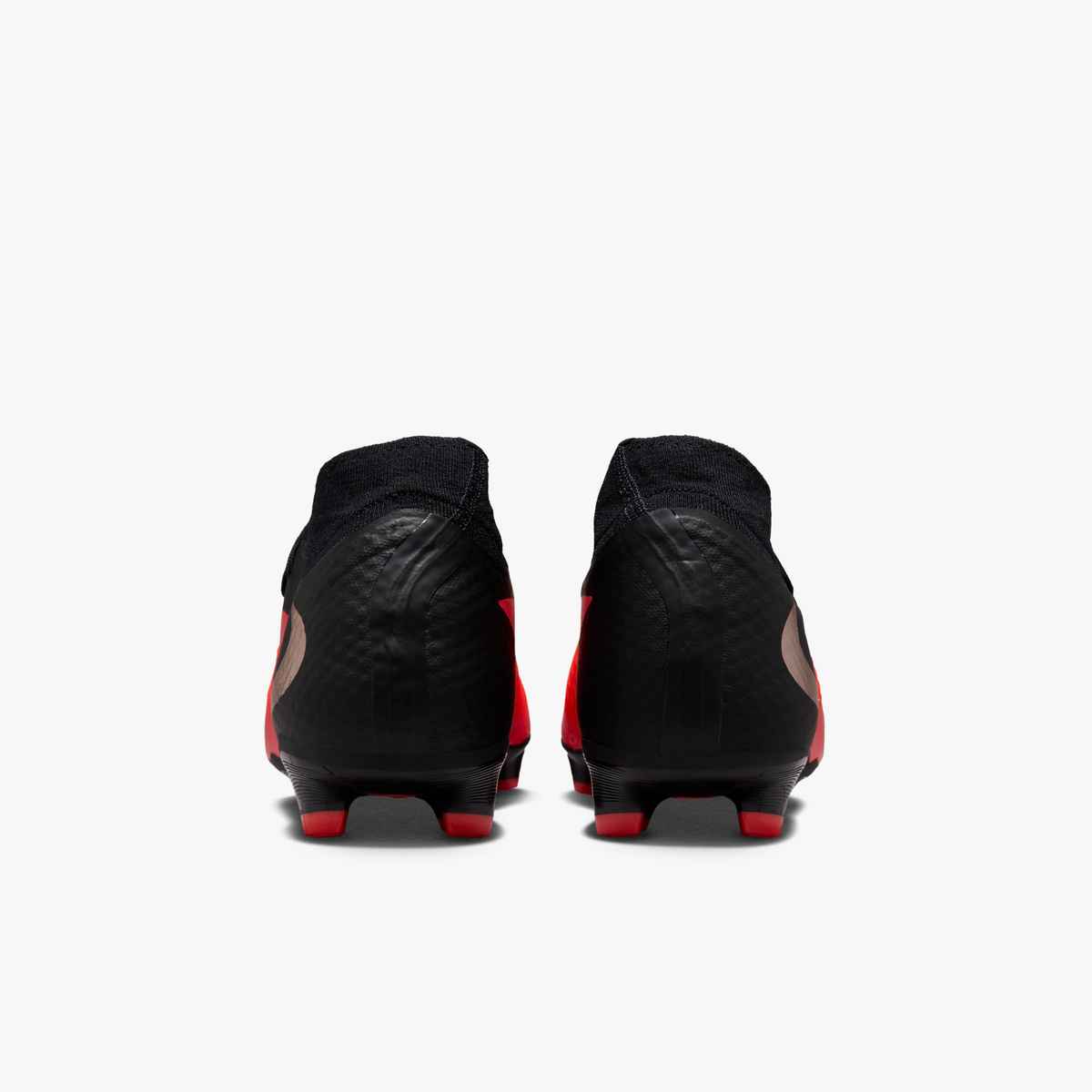 Nike United Phantom 6 High Academy Multi-Ground Soccer Cleats