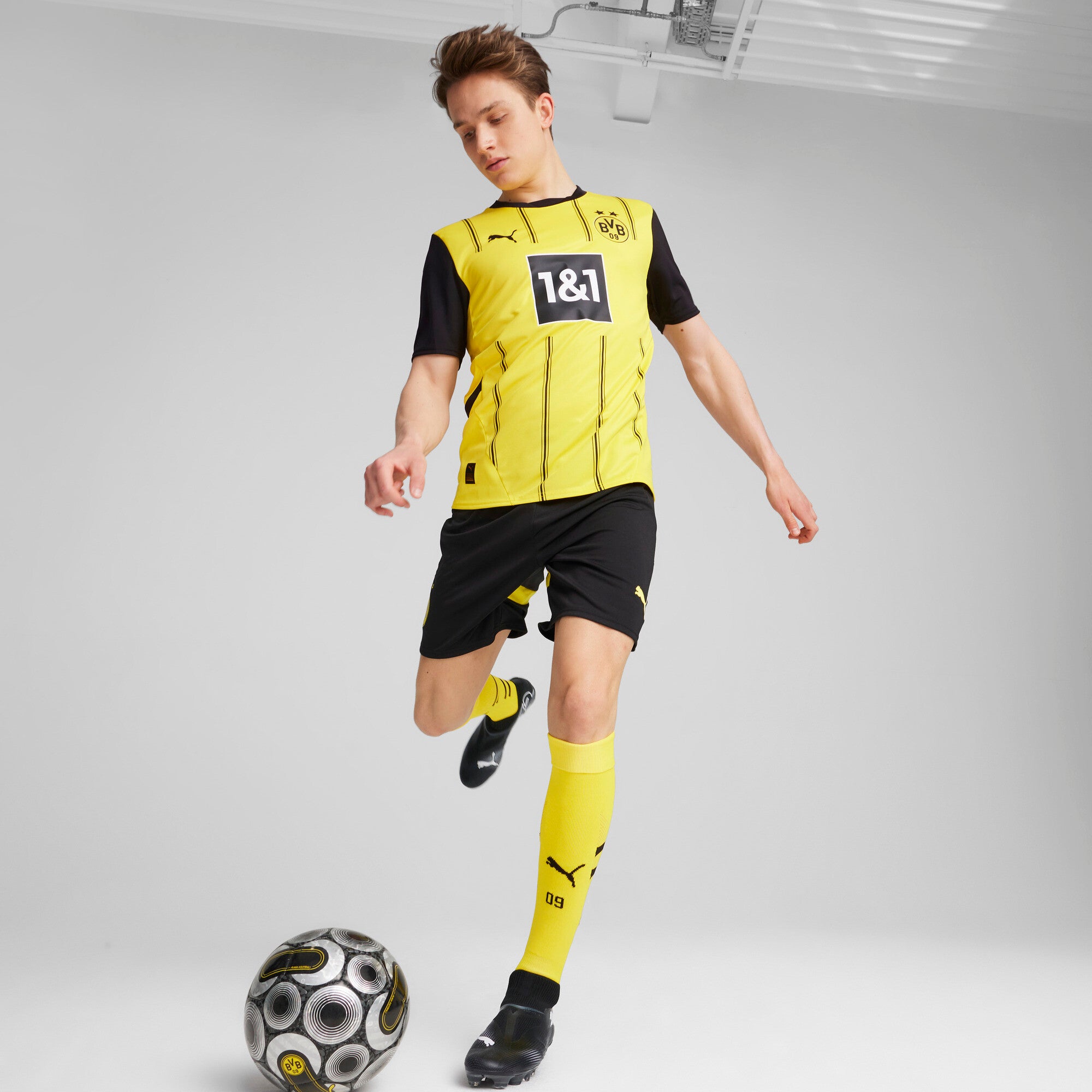 PUMA Borussia Dortmund 24/25 Home Replica Men's Soccer Jersey