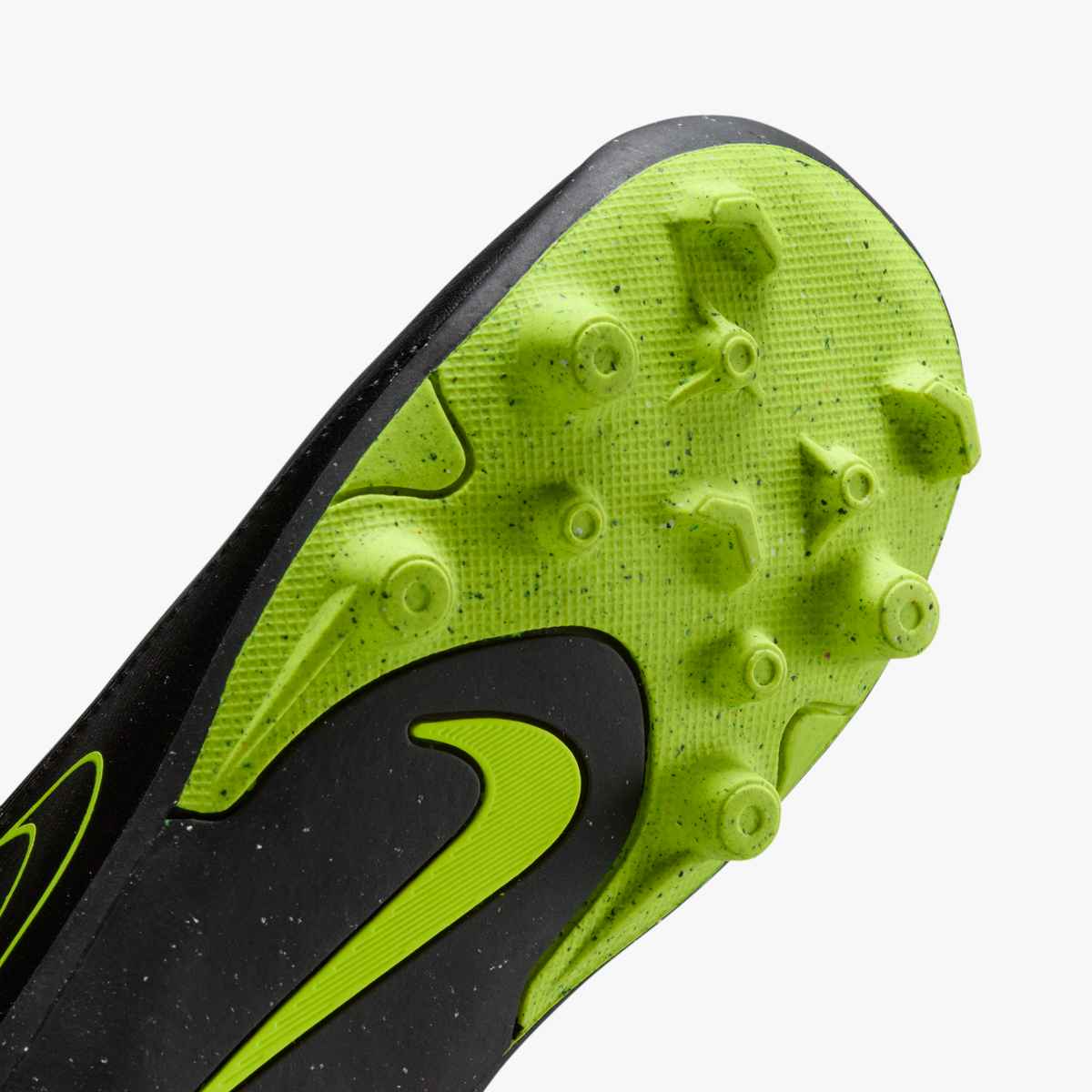 Nike Jr. Tiempo Maestro Club Little Kids' Multi-Ground Low-Top Soccer Cleats