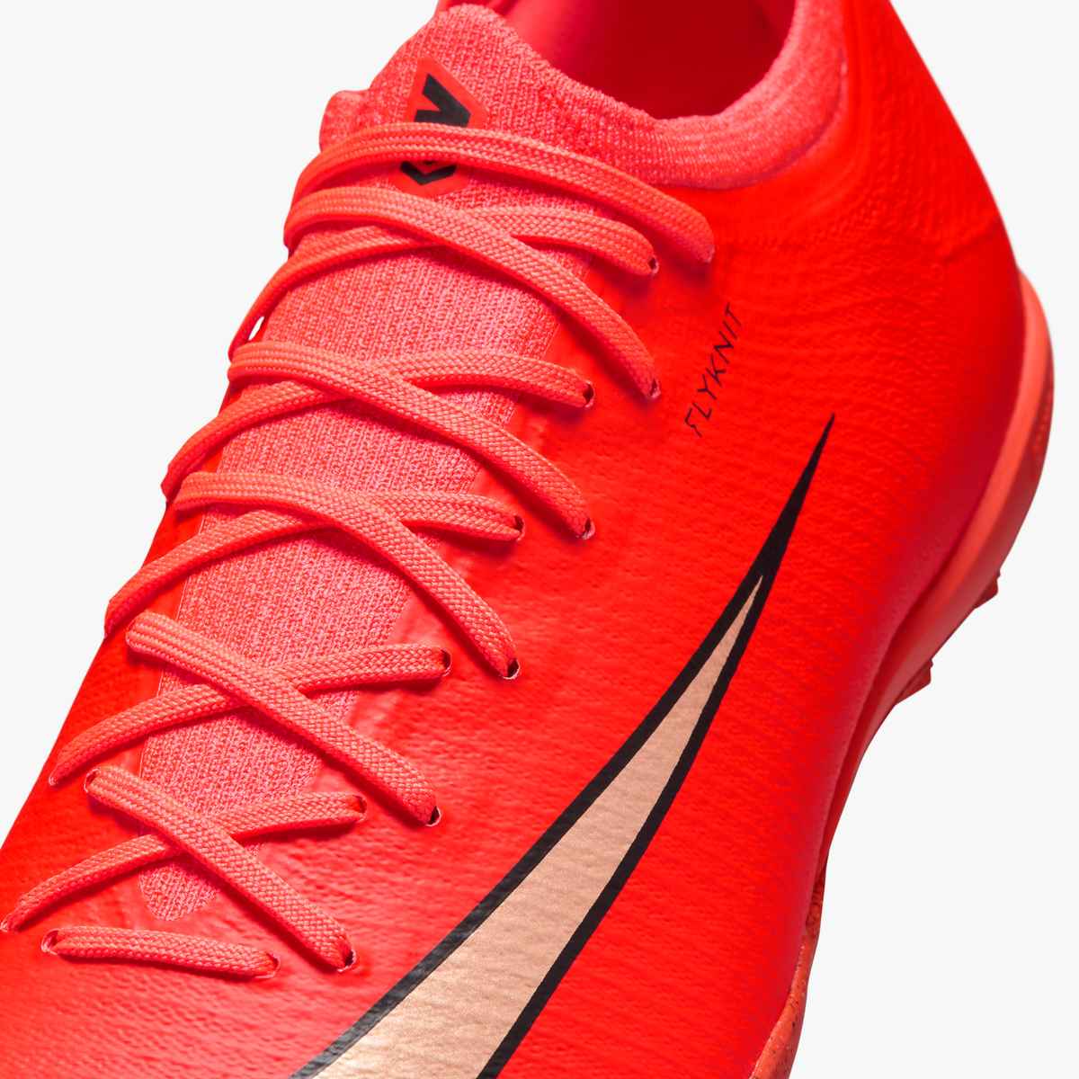 Nike Mercurial Vapor 17 Pro Turf Low-Top Soccer Shoes