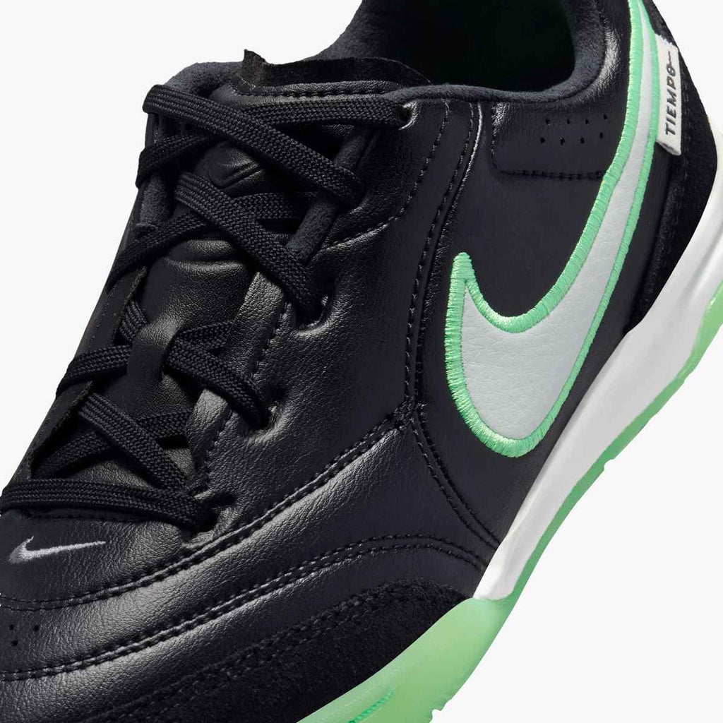 Nike Jr. Tiempo Streetgato Older Kids' Indoor Court Low-Top Soccer Shoes