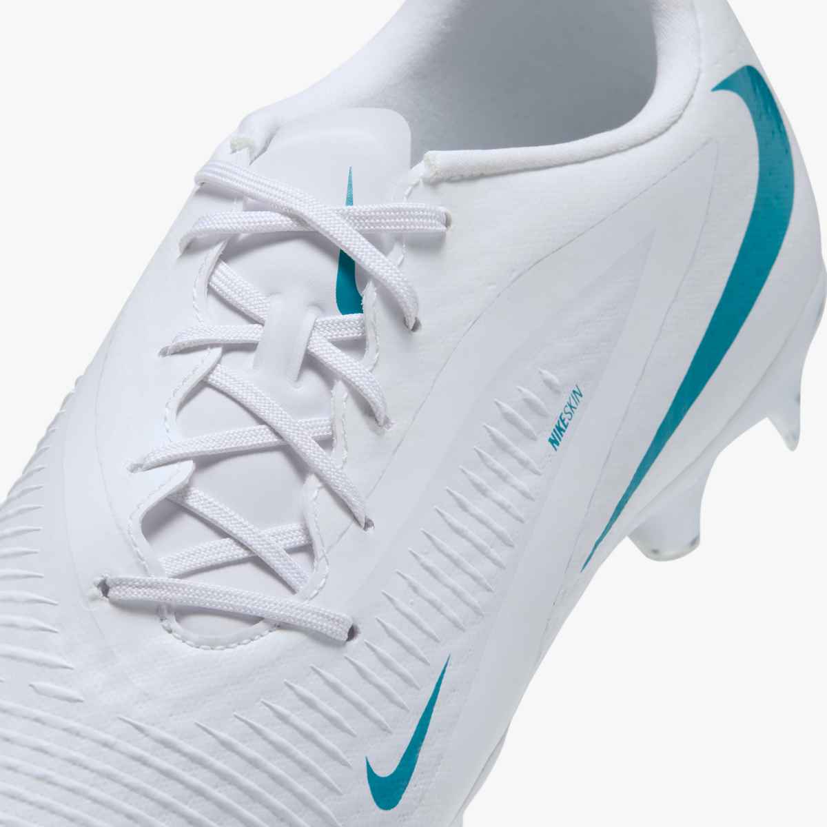 Nike Phantom 6 Low Academy Multi-Ground Soccer Cleats