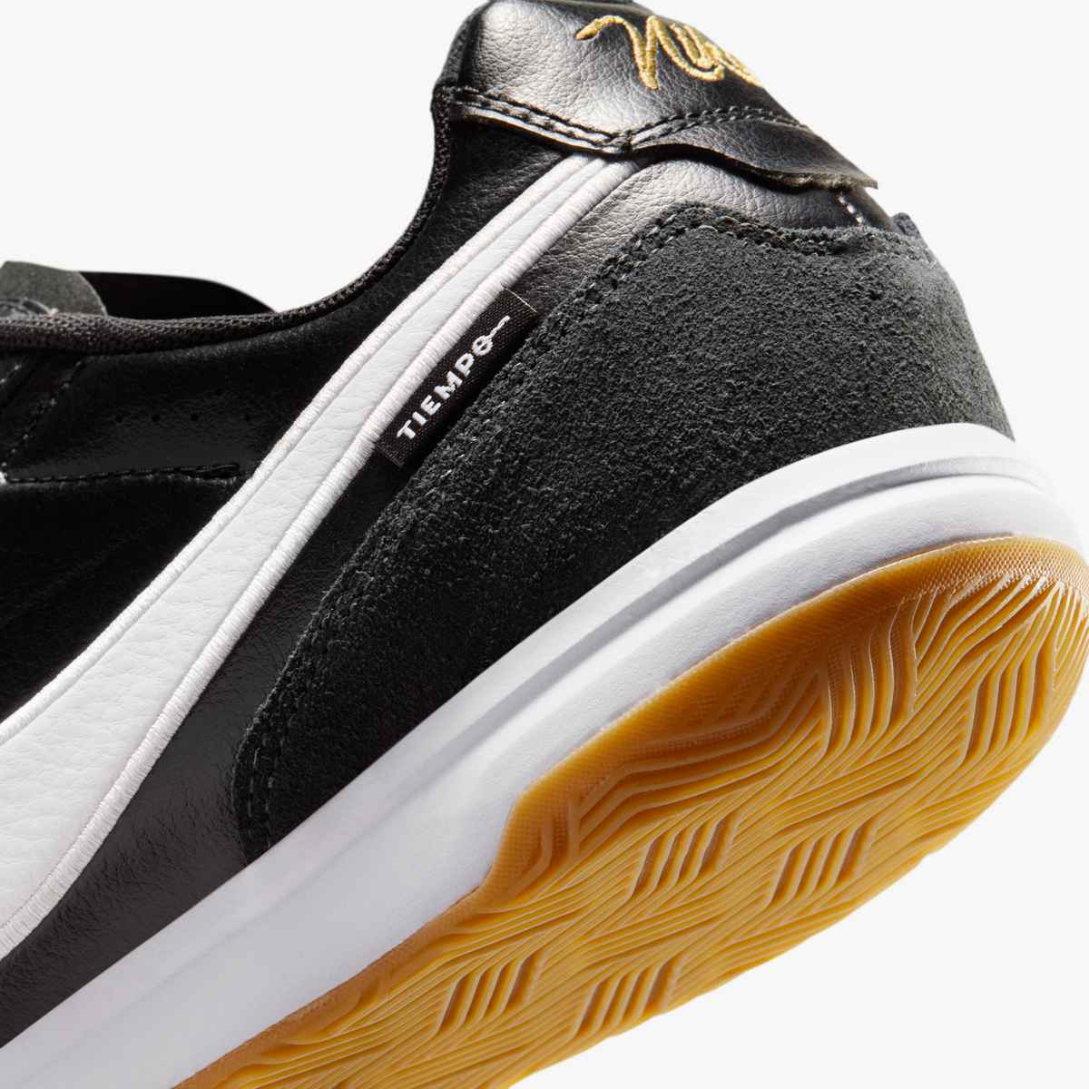 Nike Tiempo Streetgato Indoor/Court Low-Top Soccer Shoes