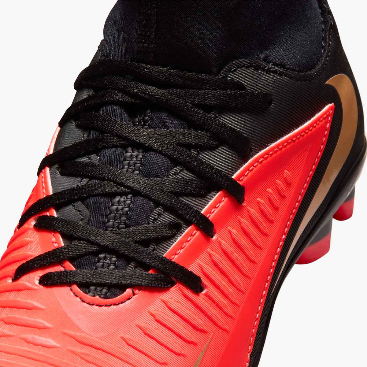 Nike Jr. Phantom 6 High Club Older Kids' Multi-Ground Soccer Cleats