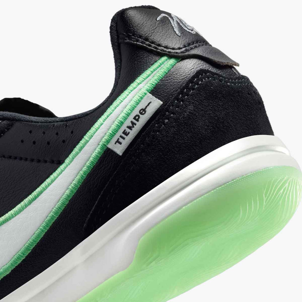 Nike Jr. Tiempo Streetgato Older Kids' Indoor Court Low-Top Soccer Shoes