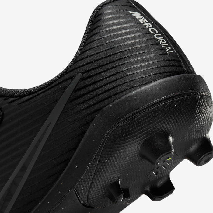 Nike Jr. Mercurial Vapor 15 Club Little Kids' Multi-Ground Low-Top Soccer Cleats