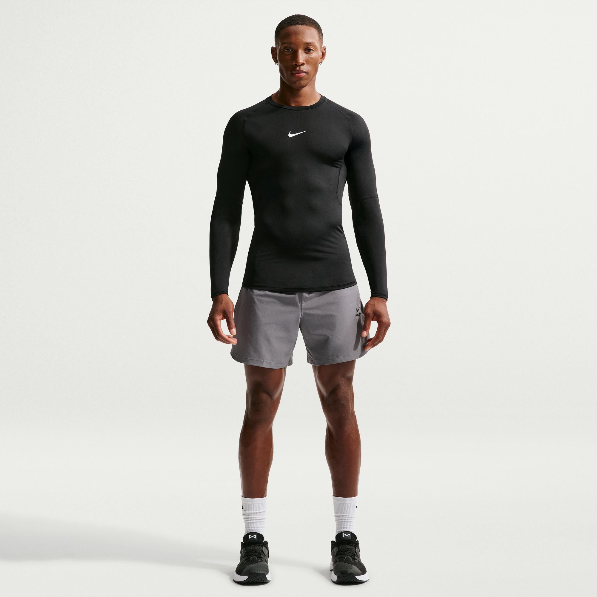 Nike Pro Men's Dri-FIT Tight Long-Sleeve Fitness Top