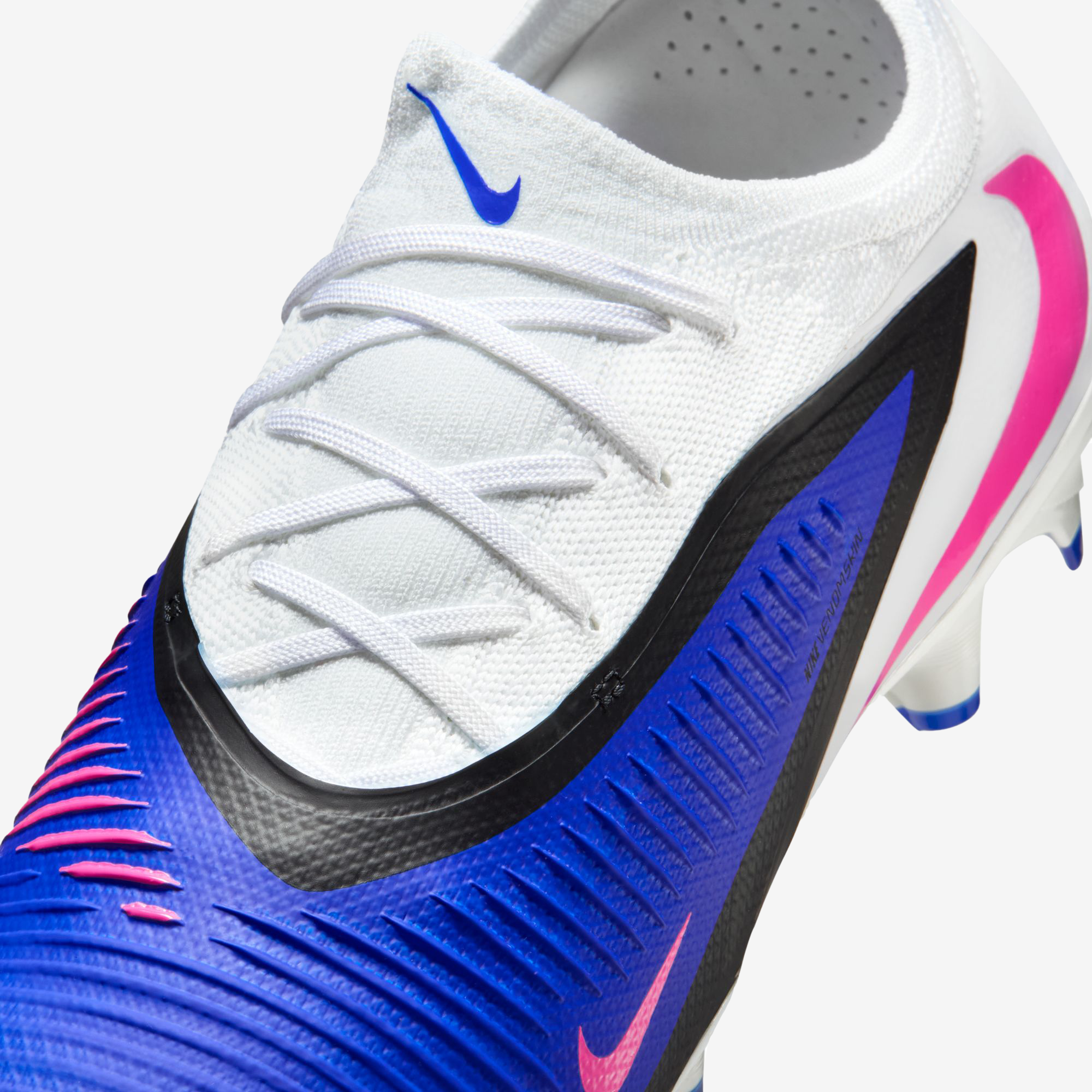 Nike Phantom 6 Low Pro Firm-Ground Soccer Cleats