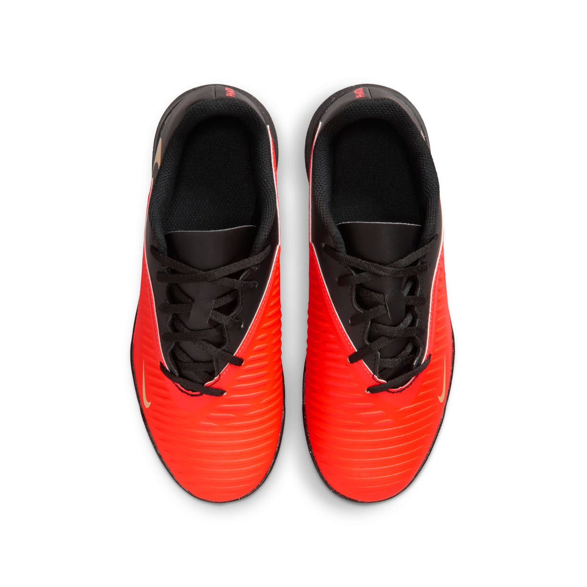 Nike Jr. Phantom 6 Low Club Big Kids' Turf Soccer Shoes