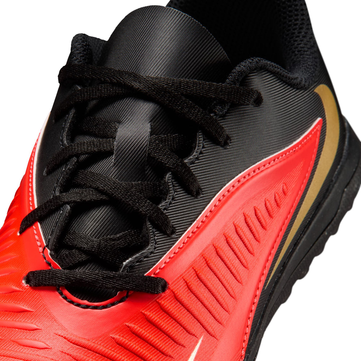 Nike Jr. Phantom 6 Low Club Big Kids' Turf Soccer Shoes