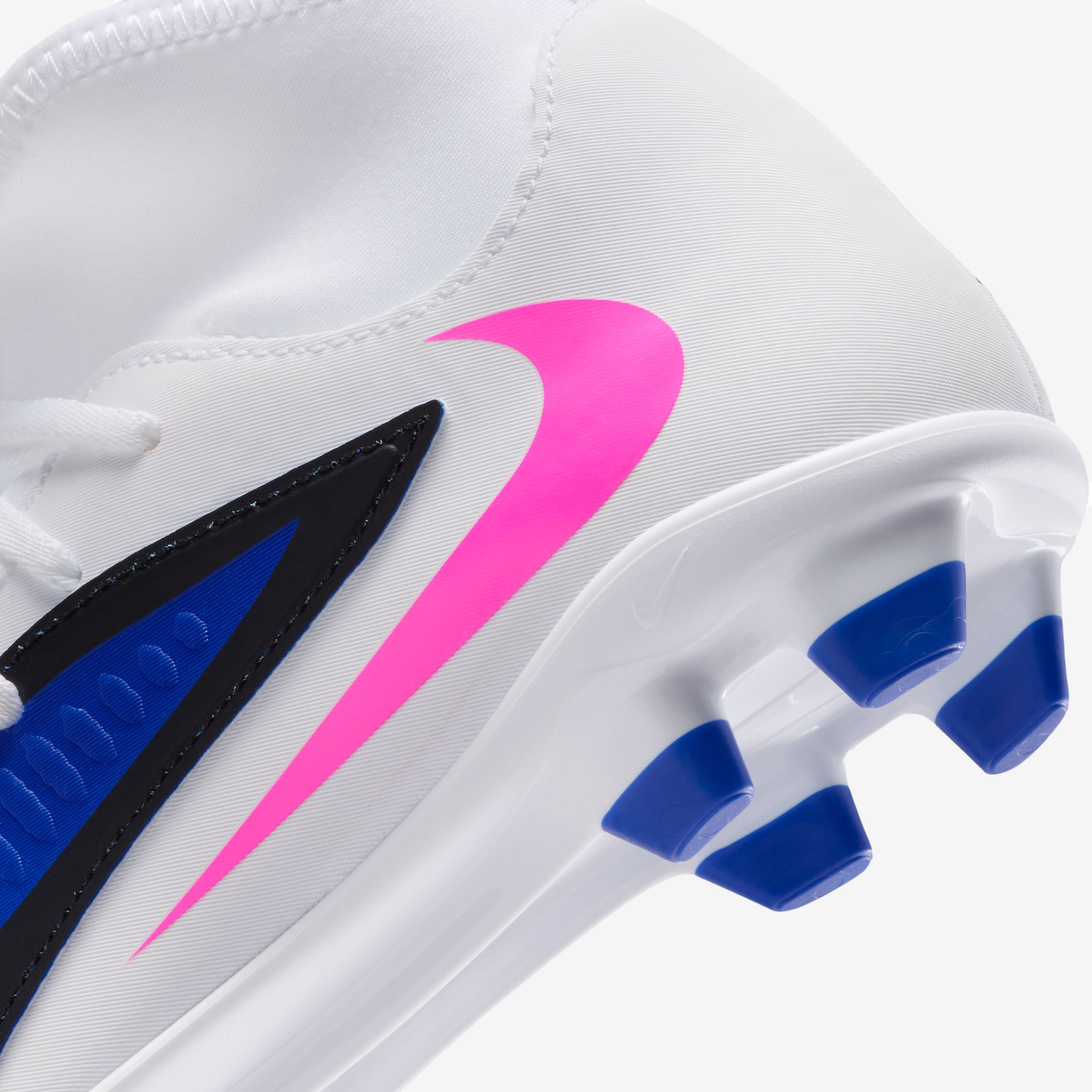 Nike Jr. Phantom 6 High Club Younger/Older Kids' Multi-Ground Soccer Cleats