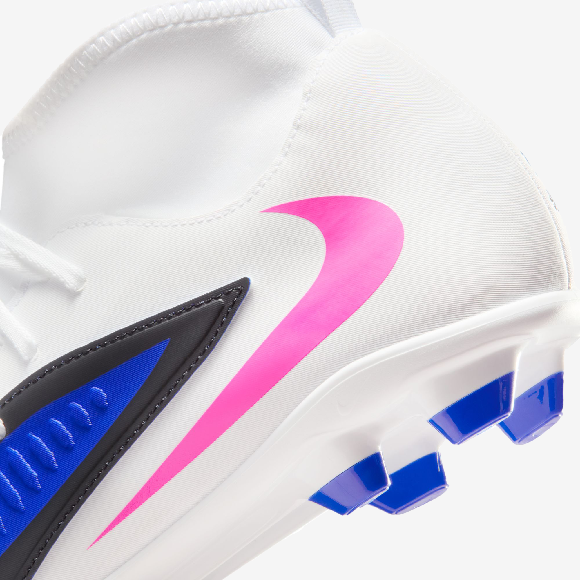 Nike Phantom 6 High Club Multi-Ground Soccer Cleats