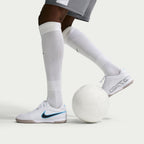 Nike Tiempo Reactgato Indoor/Court Low-Top Soccer Shoes