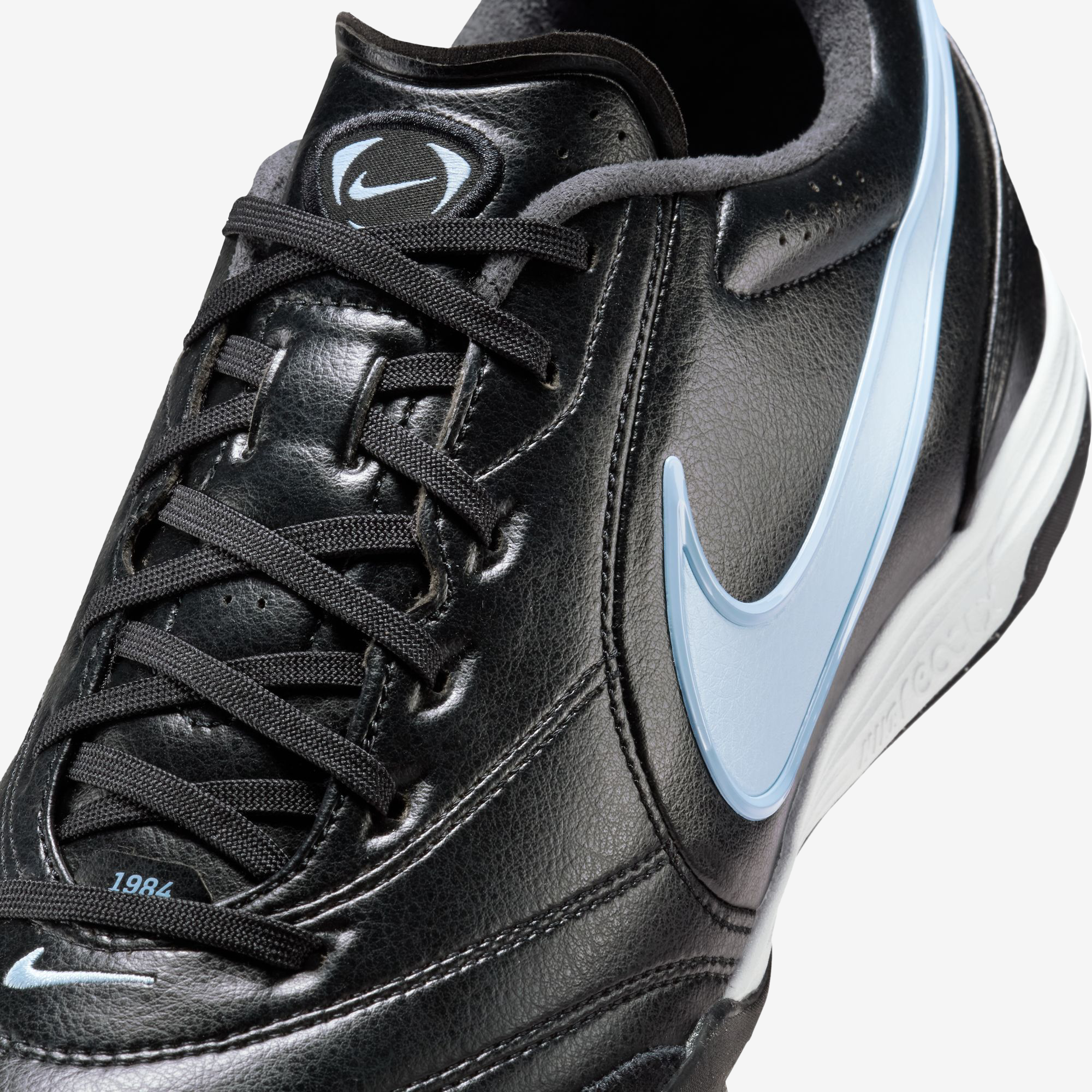 Nike Tiempo Ligera Pro Turf Low-Top Soccer Shoes