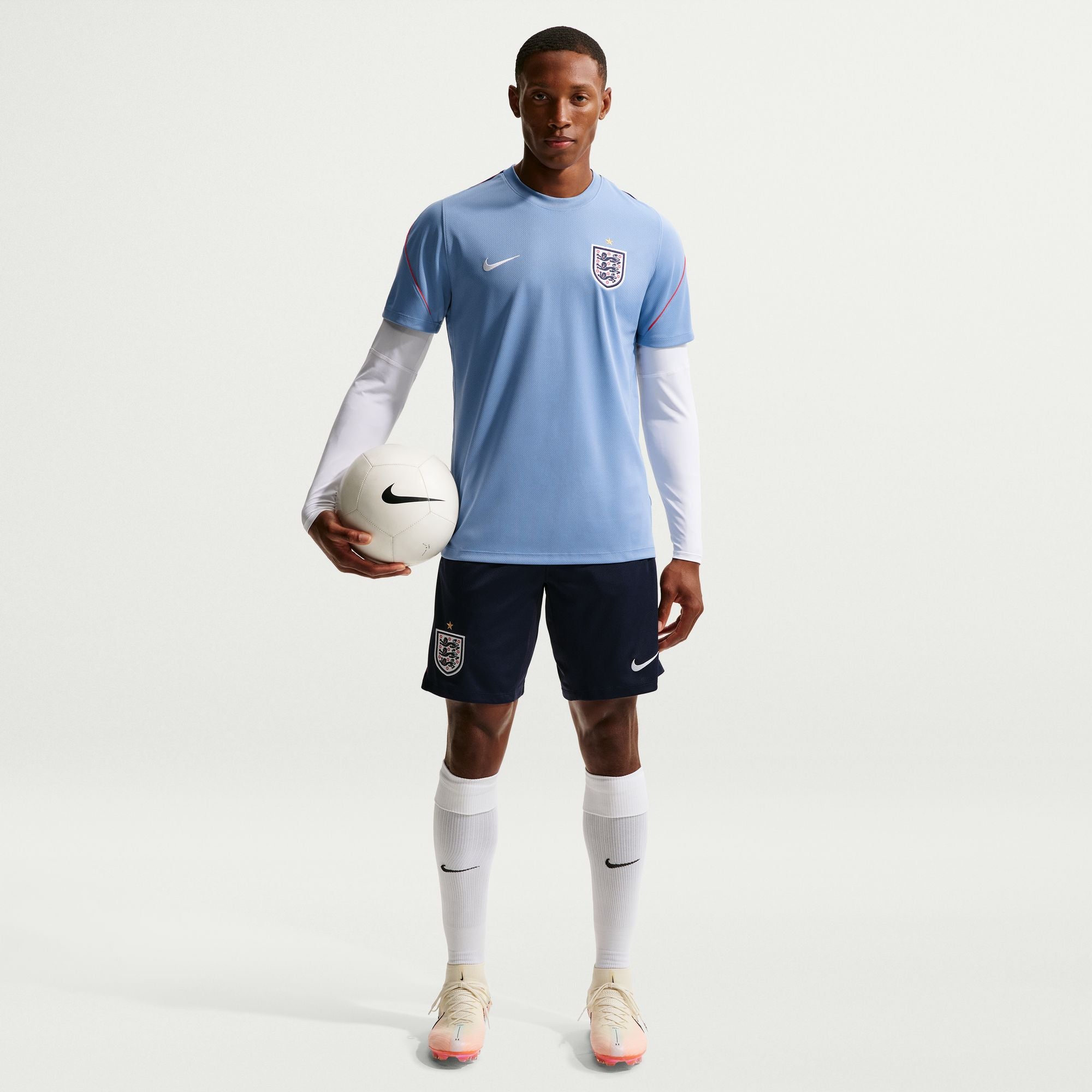 England Strike Men's Nike Football Dri-FIT Short-Sleeve Top