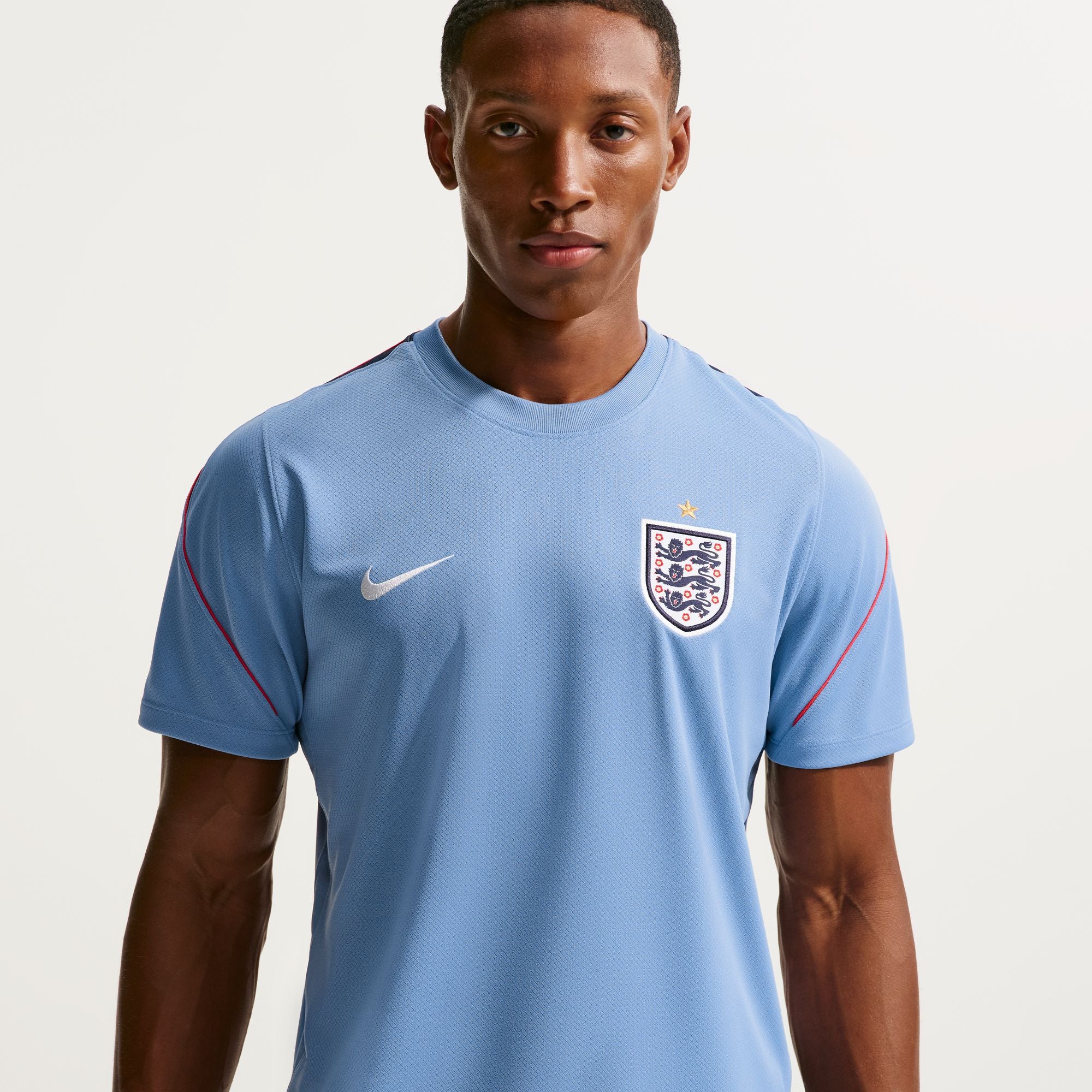 England Strike Men's Nike Football Dri-FIT Short-Sleeve Top