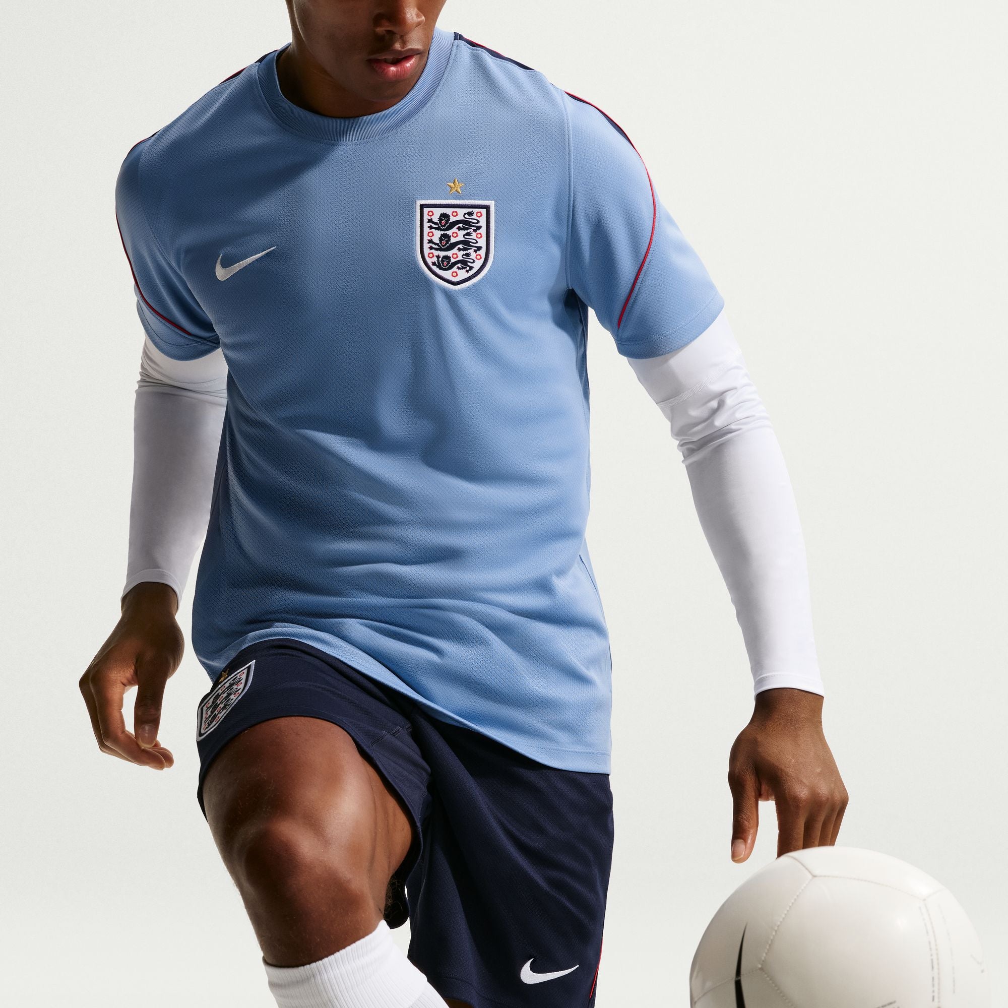England Strike Men's Nike Football Dri-FIT Short-Sleeve Top