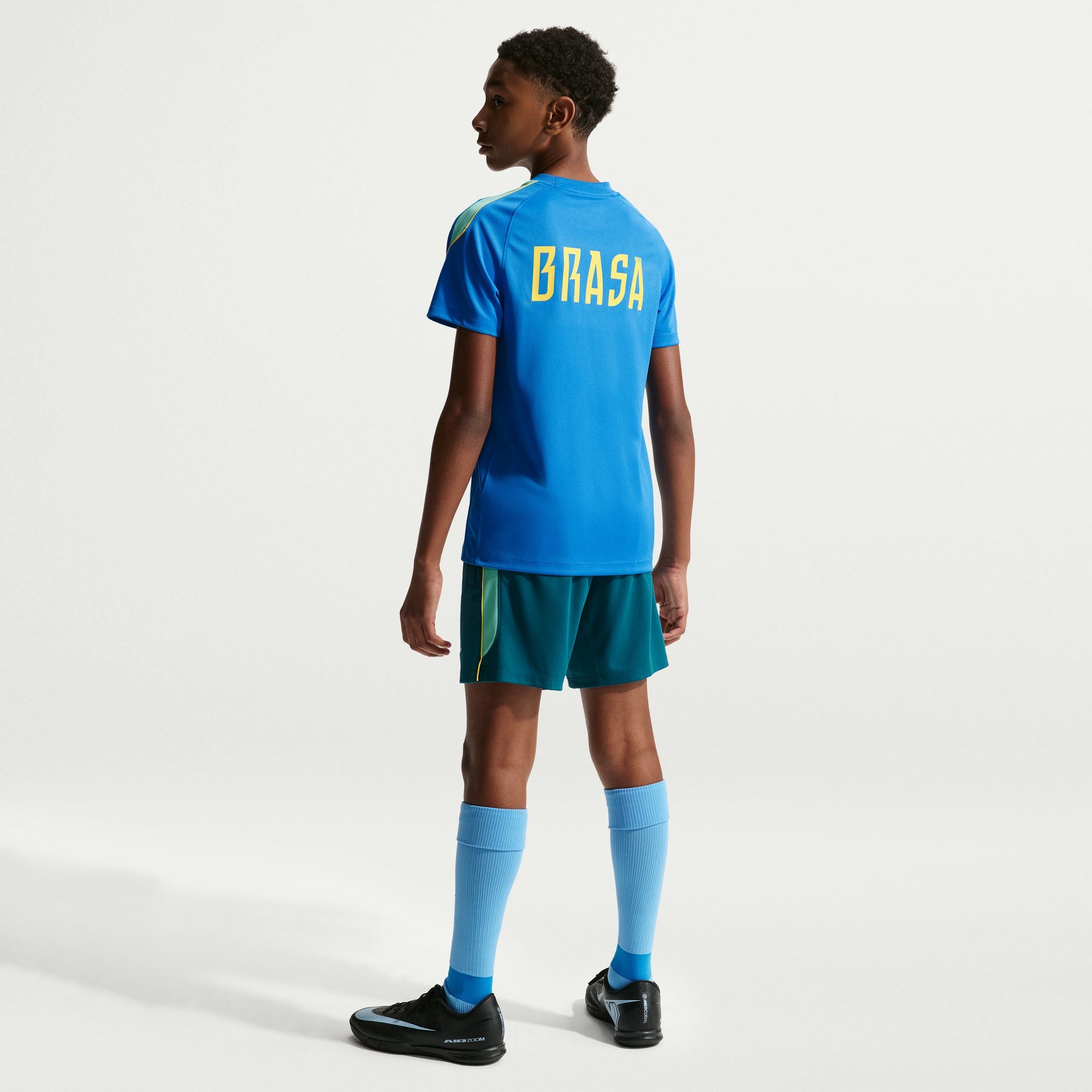 Brazil Strike Big Kids' Nike Soccer Dri-FIT Short-Sleeve Top