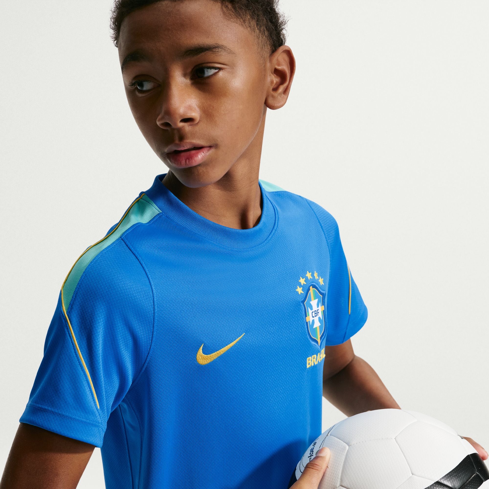 Brazil Strike Big Kids' Nike Soccer Dri-FIT Short-Sleeve Top