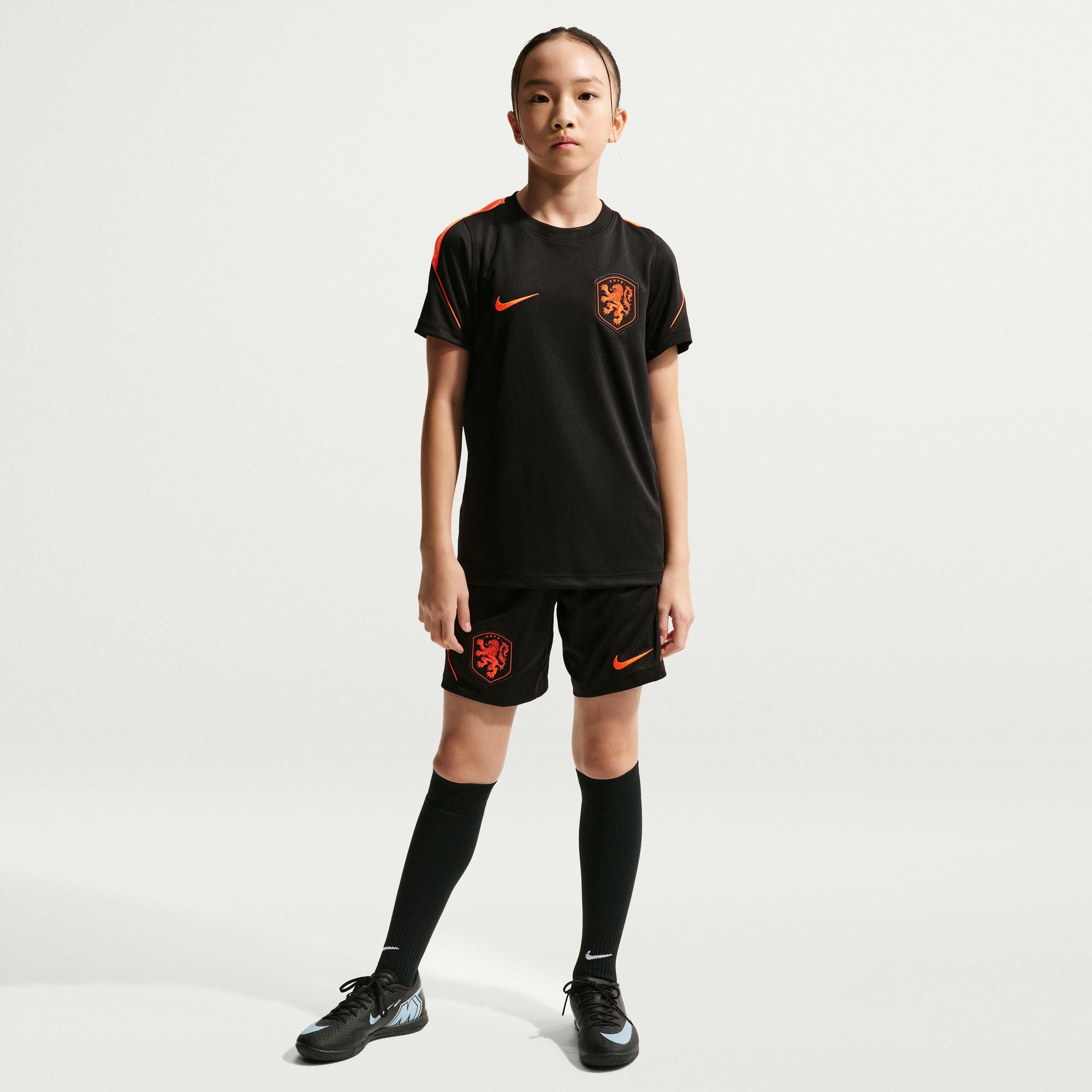 Netherlands Strike Big Kids' Nike Soccer Dri-FIT Short-Sleeve Top