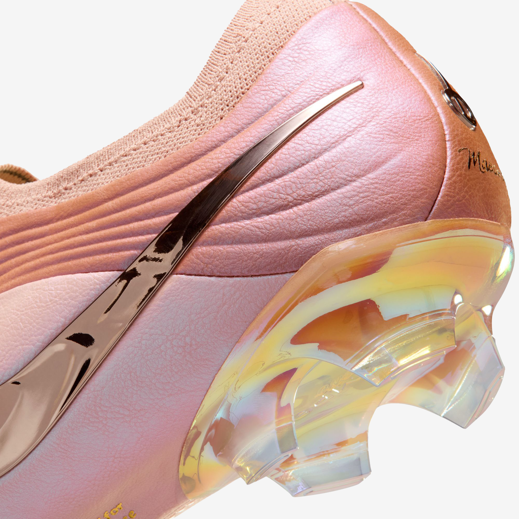 Nike Tiempo Maestro Elite LE Firm-Ground Low-Top Soccer Cleats