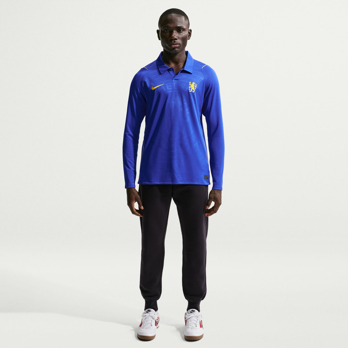 Chelsea FC 2026/27 Stadium Home Men's Long-Sleeve Nike Dri-FIT Soccer Replica Jersey