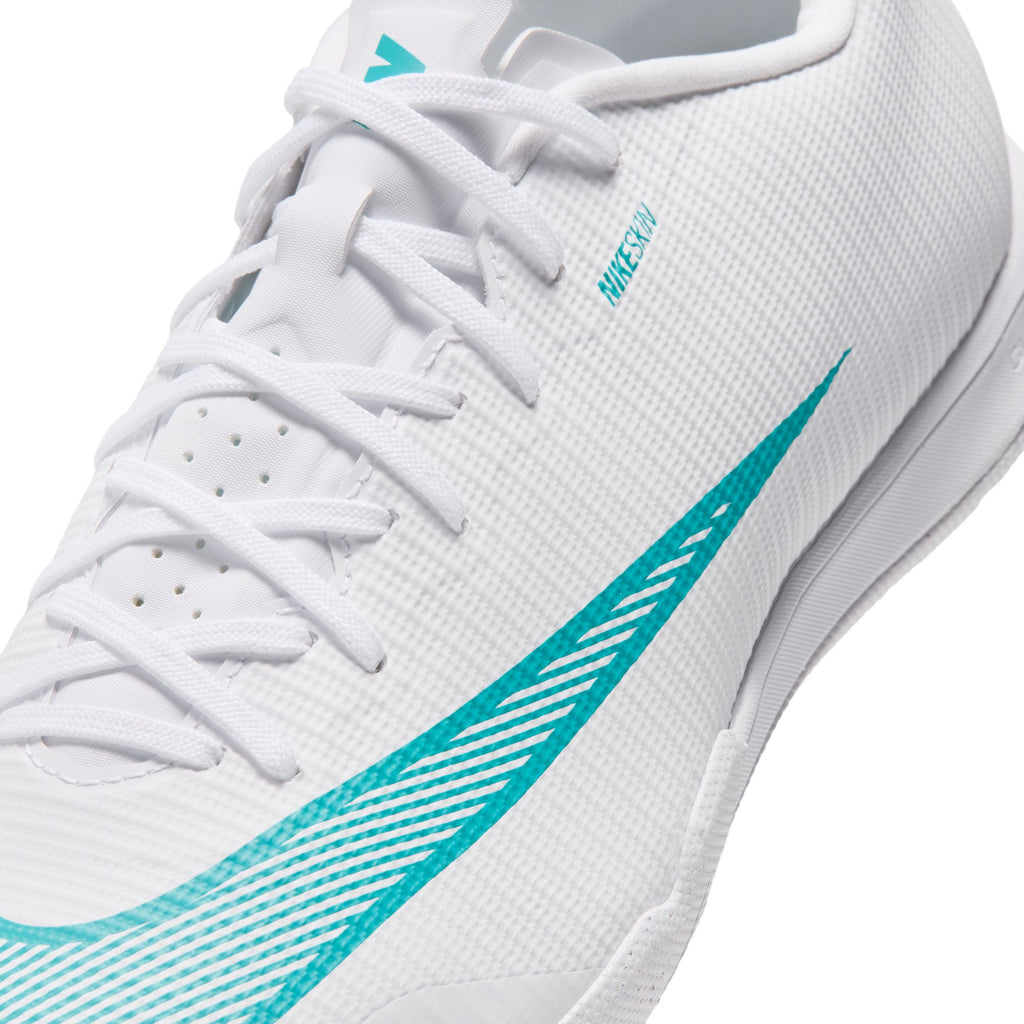 Nike Mercurial Vapor 17 Academy Indoor/Court Low-Top Soccer Shoes