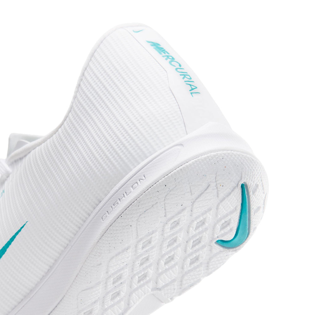 Nike Mercurial Vapor 17 Academy Indoor/Court Low-Top Soccer Shoes