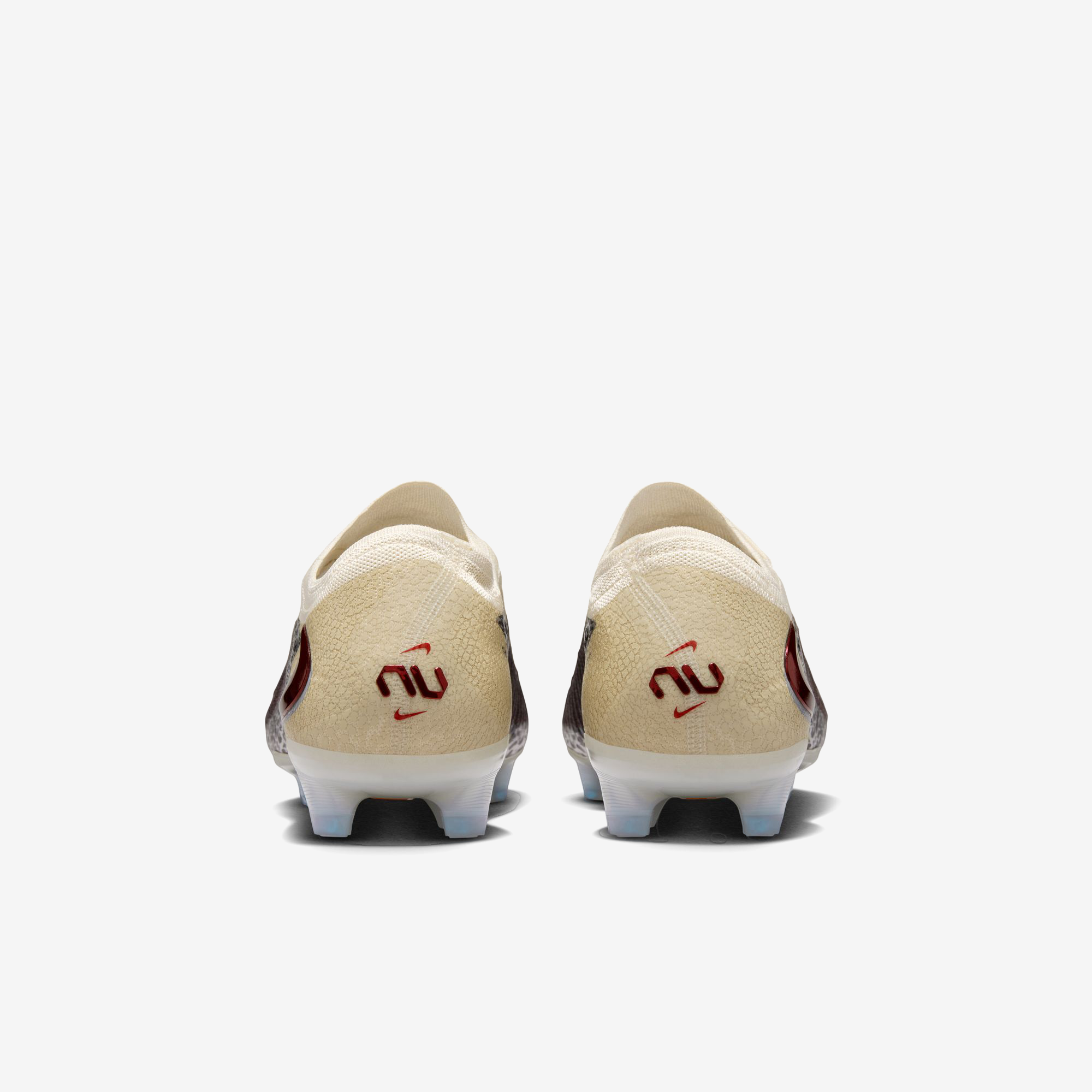 Nike United Phantom 6 Low Elite Firm-Ground Soccer Cleats