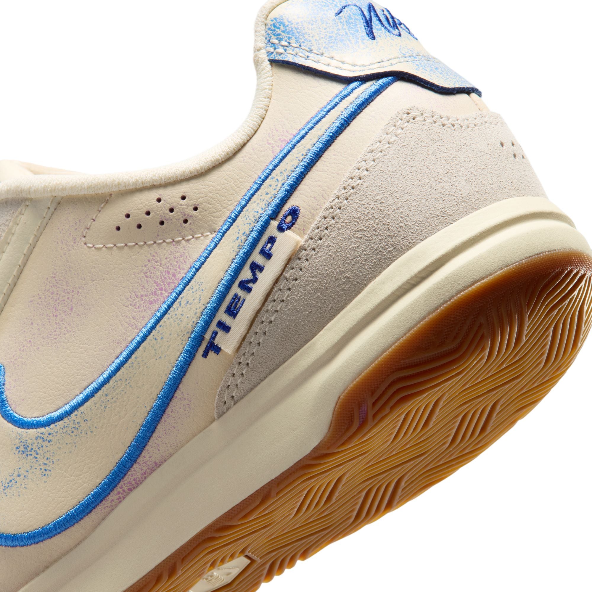 Nike Tiempo Streetgato PRM Indoor Court Low-Top Soccer Shoes