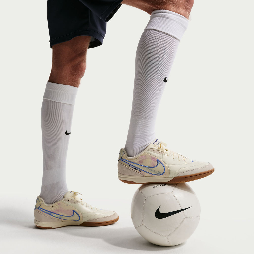 Nike Tiempo Streetgato PRM Indoor Court Low-Top Soccer Shoes