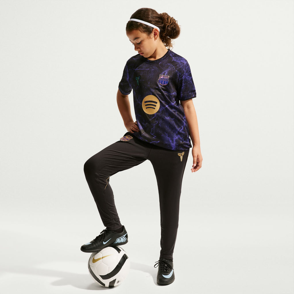 FC Barcelona Away Older Kids' Kobe Dri-FIT Football Pre-Match Top